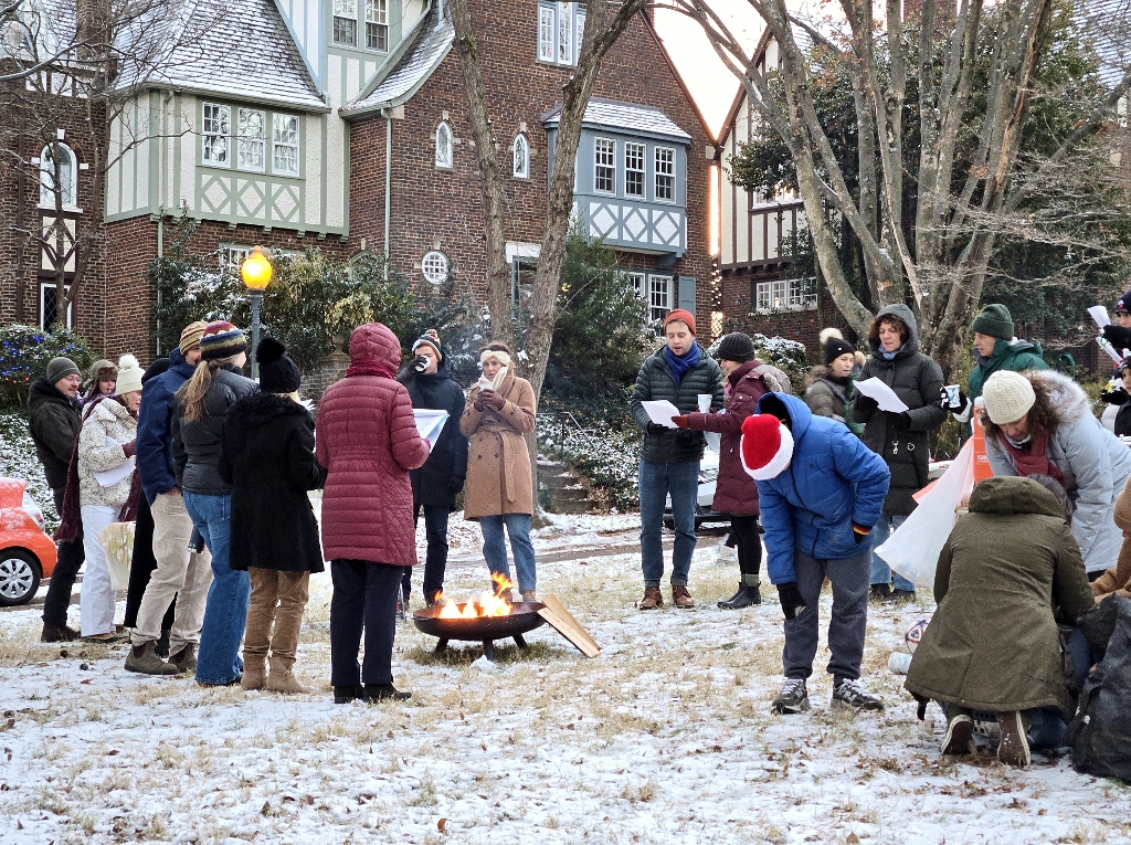2025 Caroling and Cookie Exchange a the Q-street circle